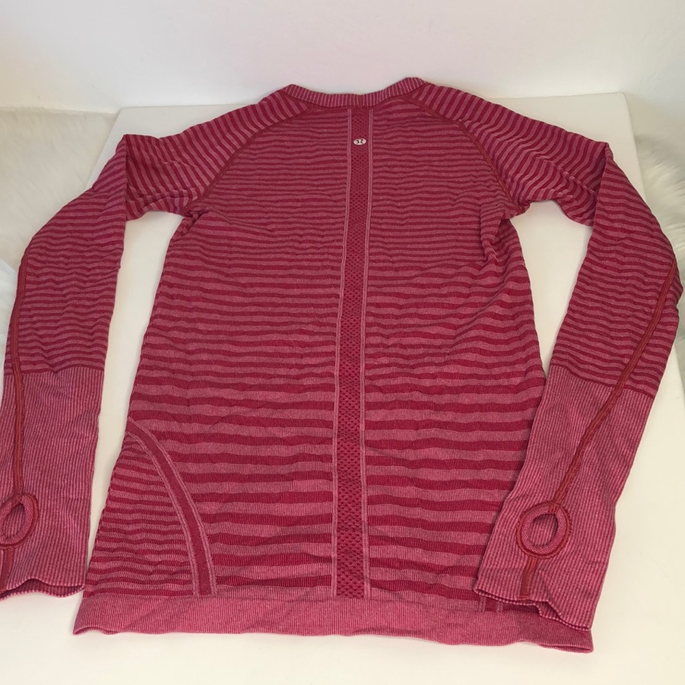 Lululemon Swiftly Tech Striped Top Size 4 - image 5